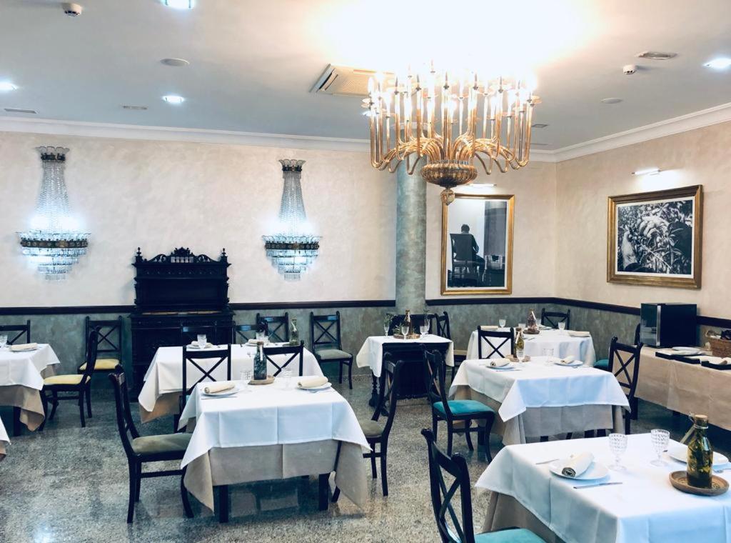 La Morona Hotel Morón de la Frontera Dış mekan fotoğraf