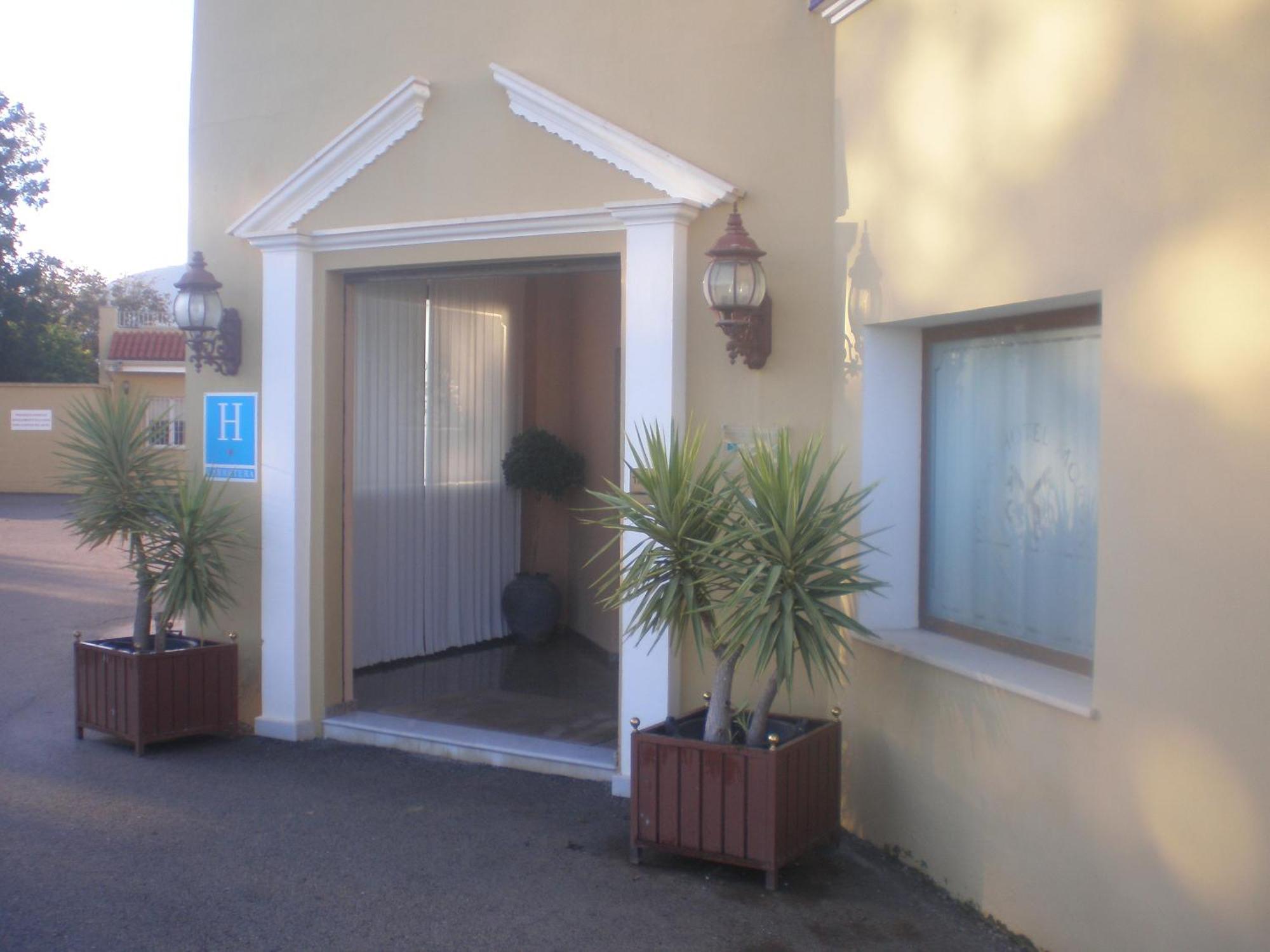 La Morona Hotel Morón de la Frontera Dış mekan fotoğraf